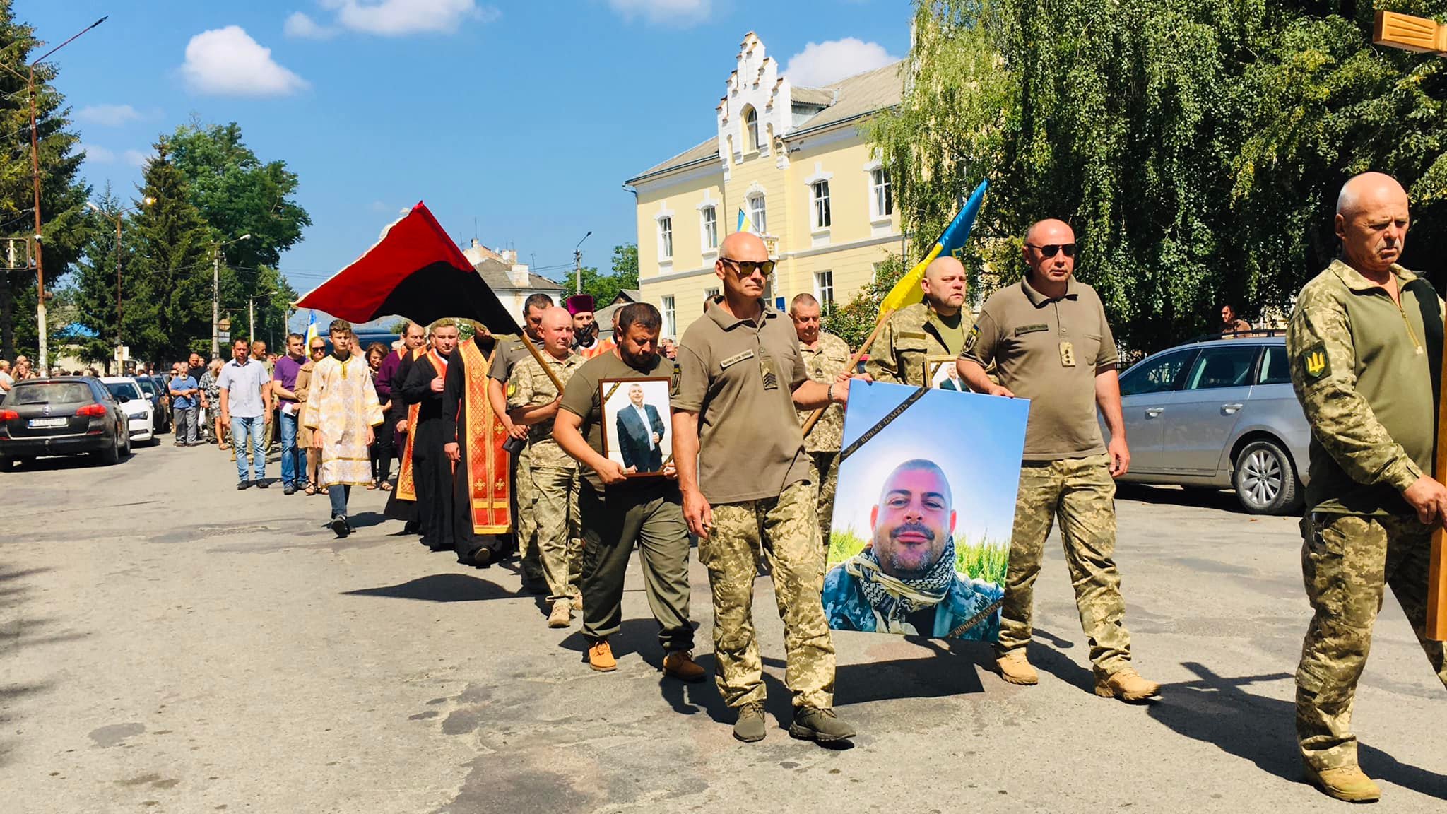 Тлумаччина провела в останню дорогу ще одного захисника України