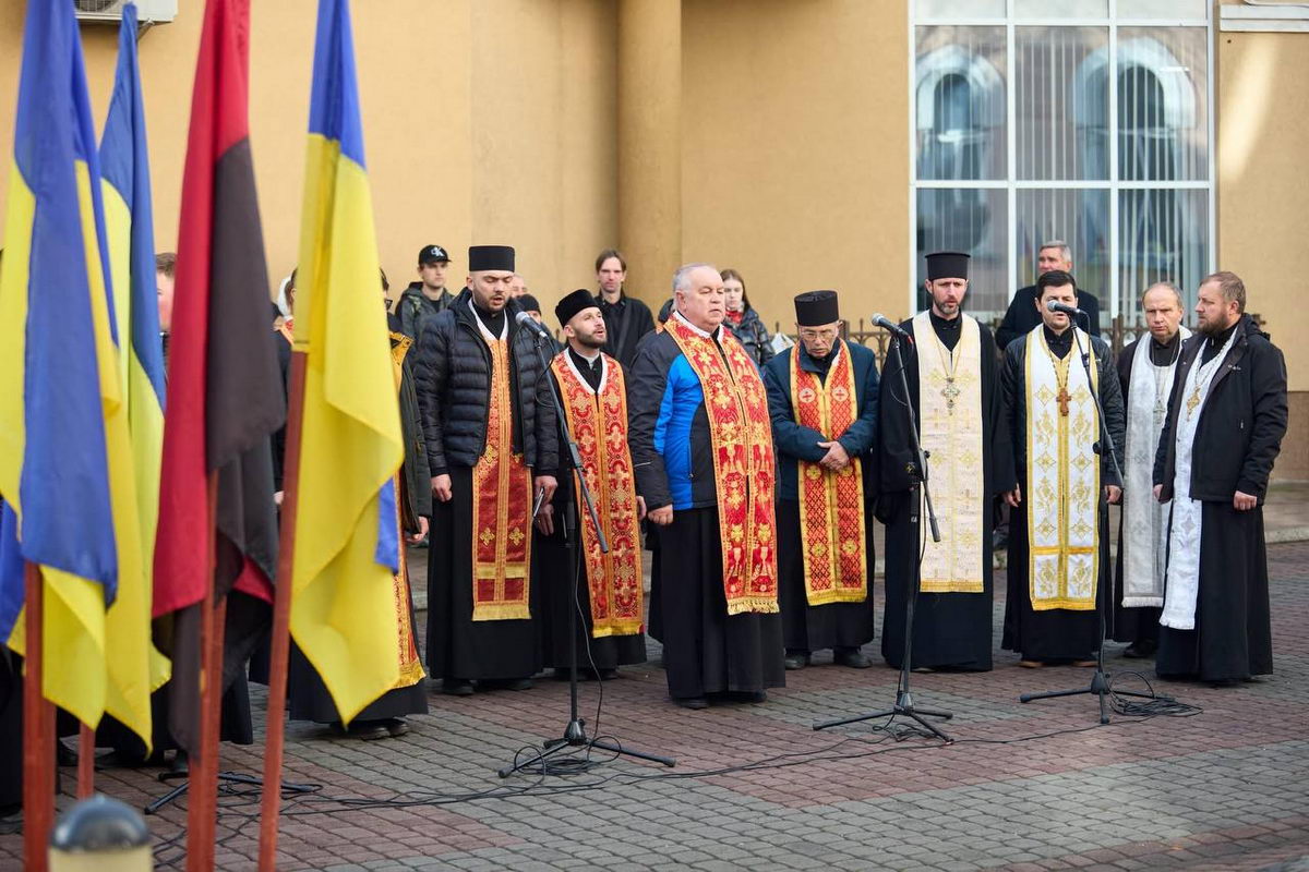 Вшанування  памяті розстріляних