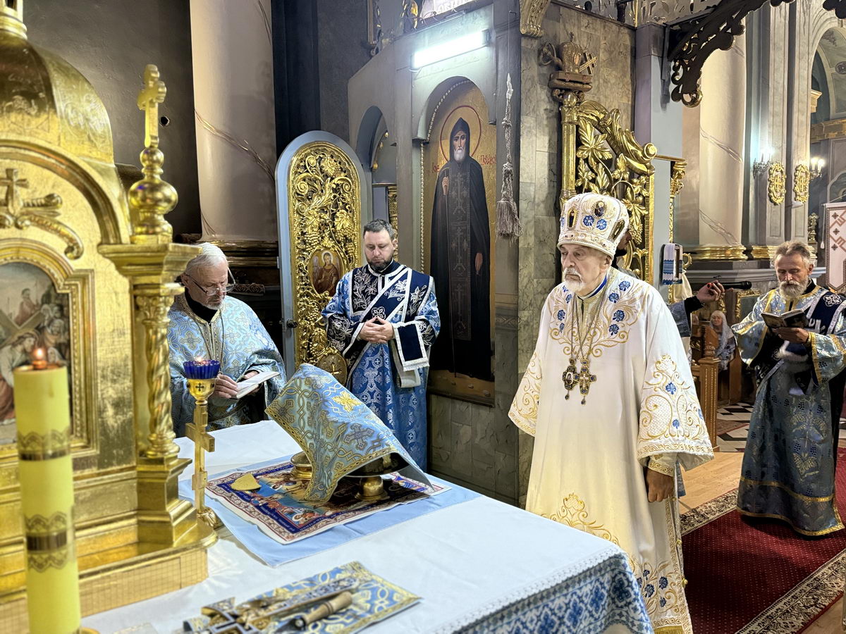 Божественна літургія у день свята Різдва Пресвятої Богородиці 